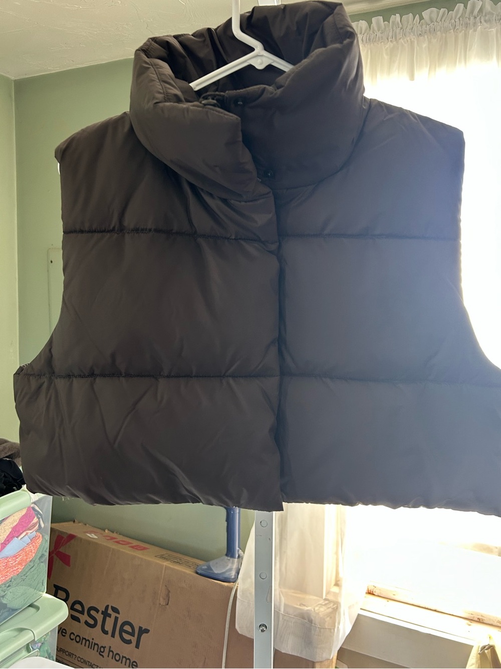 ALO Cropped Gold Rush Puffer Vest in Espresso